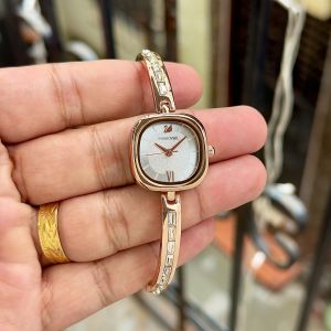 SWAROVSK KI CRYSTAL LADY PREMIUM QUALITY 853