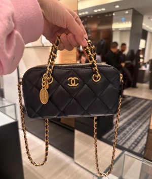 Chane-23b-retro-shopping-zipped-phone-holder-with-chain-woc-in-black-cavier-bag-with-box-1540