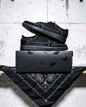Nikkee A_ir jordan 1 low Travis scott phantom Semi UA