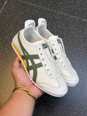 Onitsukaa Tigerr Mexico 66 Slip On Leather Cream Olive 1186