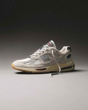 Neww Balancee 991 v2 fff white vintage 1249