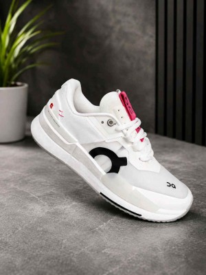 On The Roger Pro 2 Clay White Pink