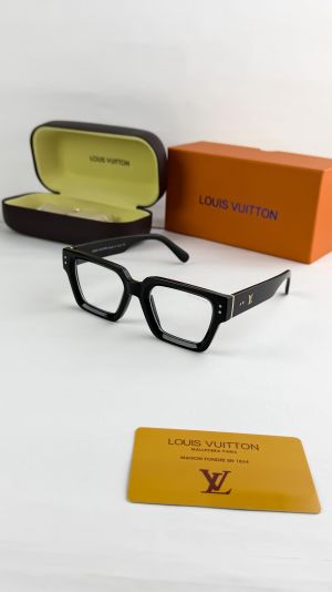 Loui_vuitton_black_plano_8263