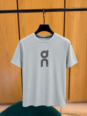 On Cloud IMPORTED STORE ARTICLE T SHIRT