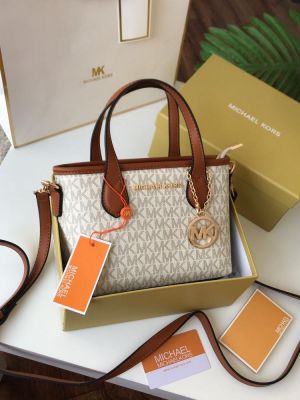 Michael Kor MK Signature Crossbody Tote with box 5065
