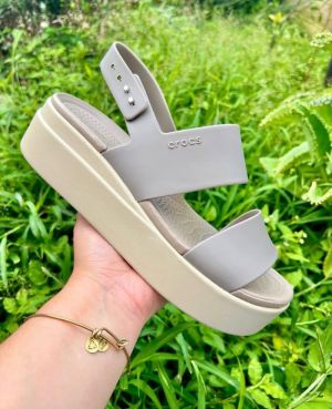 wmn s Crocccss brooklyn slingback low wedge sandals for her