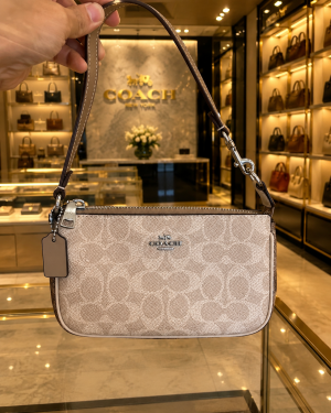 Coacch Nolita Shoulder Sling Bag With Box Dustbag Slingbelt 10