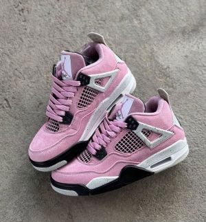 NIKKE AIR JORDAN 4 ORCHID PINK