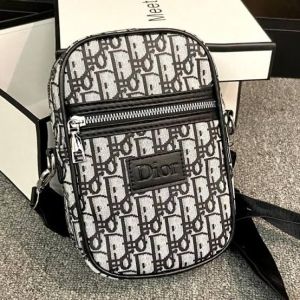 CD SIDE BAG NO RETURN 