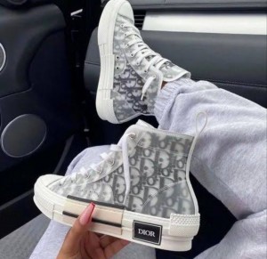 B 23 High Top Sneakers women