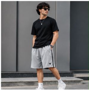 UNDERARRMOUR ROCK PREMIUM GREY SHORTS