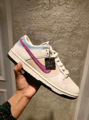 NIKkEE SB DUNK LOW X OTOMO KATSUHIRO STEAMBOY