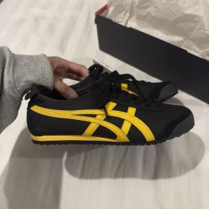 Onituska_Tiger mexico 66 black yellow 339