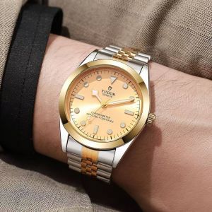 Tudor Black Bay Mens Quartz Analog Watch