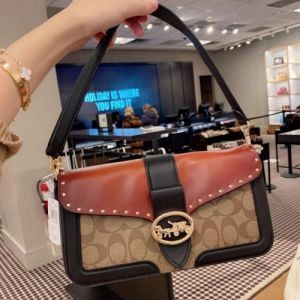 Coac georgie shoulder bag with orignal box 5107