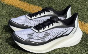 Under Armouur Velociti Distance running White