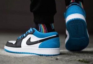Air jordan 1 low laser blue white black fix rate