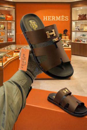 Here-me-andal brown colore
