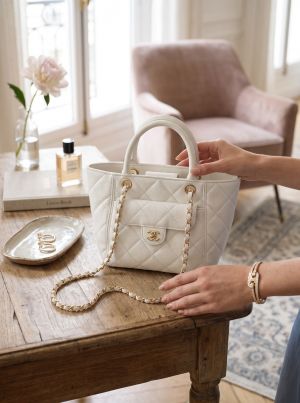Channel Top Handle Quilted Tote Bag With Dust Bag & Sling Chain & Card 6734