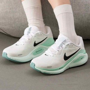 Nikee Structure 26 Mint Foam 789