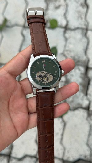 Tommm_y Hilfiger baker automatic open  heart 