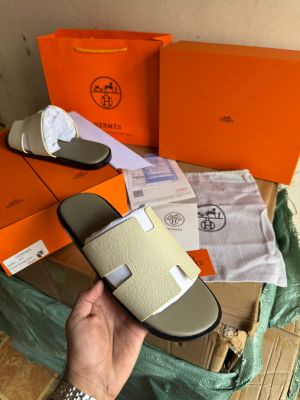 Hermees Mules White Green UA 206