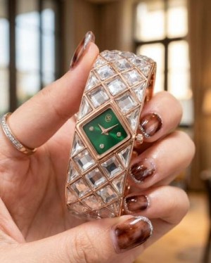 Swarovski Curiosa Bangle