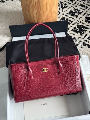 Chaneel Small Tote Bag Marooon  Crocodile-Embossed Calfskin Leather High End Quality