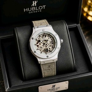 Hubllo_t Automatic