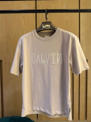 Calvi-xn Klei xIMPORTED STORE ARTICLE T-SHIRTx
