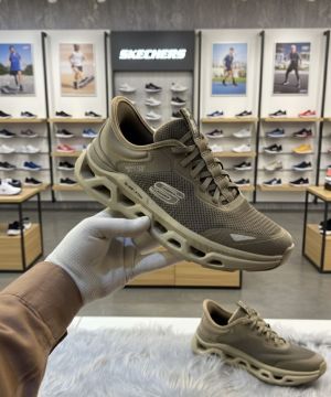 max cushioning glide step advert hands free slip ins mens sneaker