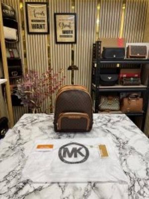 Michael Korrs Jaycee Premium Quality Bagpack With Dust Bag (Coffee Brown) (V-22M07)
