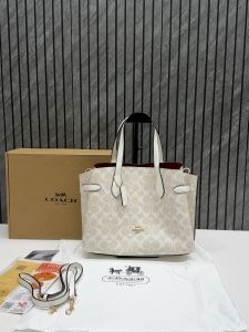 Coacch Hanna CarryAll Medium Satchel Bag With Original Box & DustCover