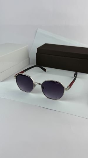 Prad_silver_68