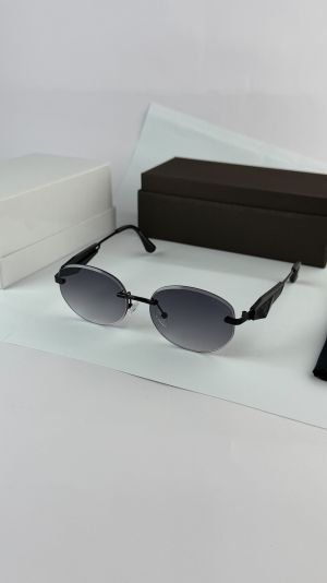 Prad_black_68