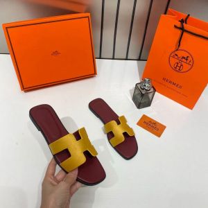 Hermees Paris Oran Yellow Wine Flats For Her With OG Box & Carry Bag H38 Yellow