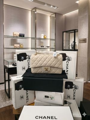 Chanel_Caviar Quilted Medium Double Flap Bordeaux premium quality with double box packing