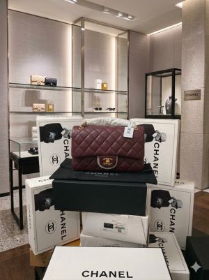 Chanel_Caviar Quilted Medium Double Flap Bordeaux premium quality with double box packing