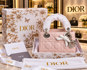 CHRISTIAN DIOR LADY WITH BRAND BOX PACKING 5252