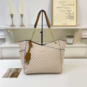 Michael kor Brown Jet Set Large Tote with dust cover 6640