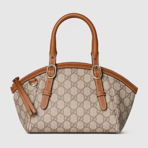 GUCCI GG Emblem small top handle bag with box 5123