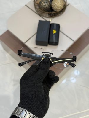 Maybach_2560_Black_Frame