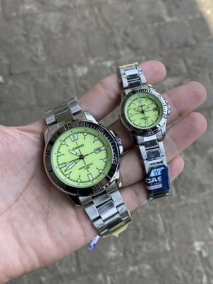 Couple Watch
