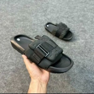 Nik.e Asuna 3 Slides Black