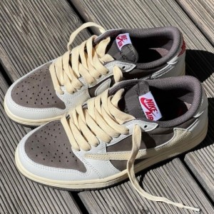 RETRO 1 LOW REVERSE MOCHA