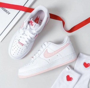 nik_e AIR FORCE 1 VALENTINE S DAY