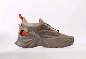 Under Ar_mour khaki brown