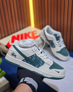 Nik-e SB Dunk Low x Stussy Dark Green 2025 Sneakers Shoes