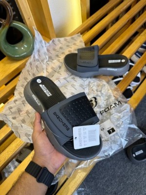 Skecherss_slide