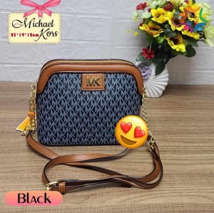 MICHEAL_ KORS CROSS BODY BAG